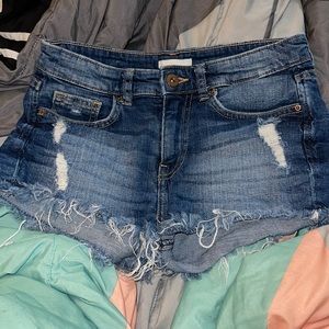 Only wore a couple times bc they got to small for me 🥺